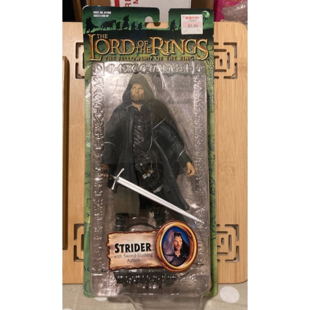Vintage Y2K Toy Biz LOTR Fellowship of the Ring Strider Figure NRFB (2003)
